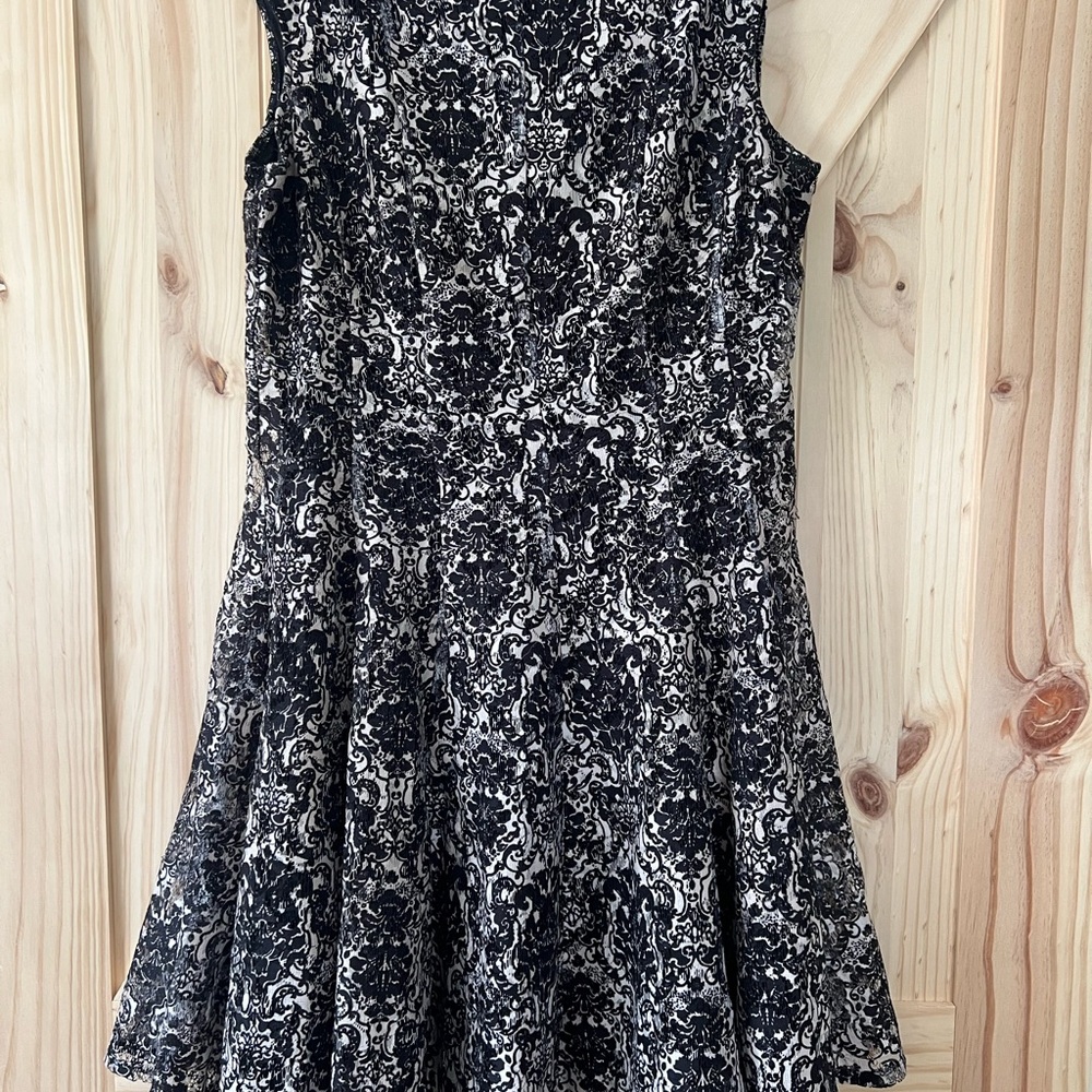 🎉3 for $10 Danny & Nicole Monochrome Lace Dress